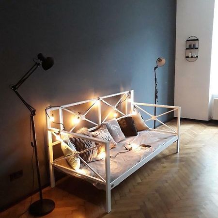 Modestm#Ilike# Apartman Lviv Kültér fotó